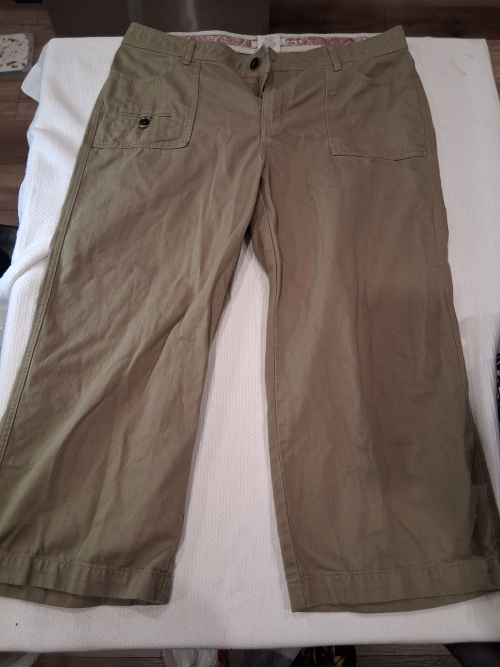 Womens Casual Khaki Capri Pants